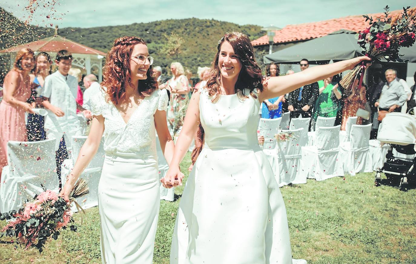 Alba Moreno y Aroa Ortega celebraron su boda en el Hotel Juan de La Cosa, de Santoña, el pasado 30 de julio. 