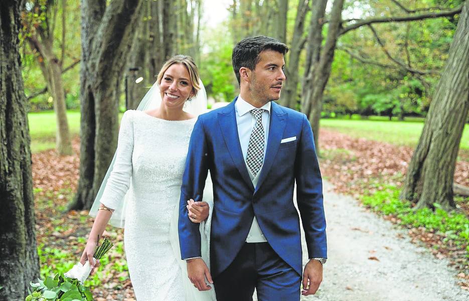 Paloma Carceller y Carlos Camus celebraron su boda en la Finca de San Juan de Castañeda el pasado 15 de octubre. La pareja recuerda que «fue un día increíble, muy emocionante y lo mejor es que nos lo pasamos genial, ¡no pudimos disfrutarlo más!».