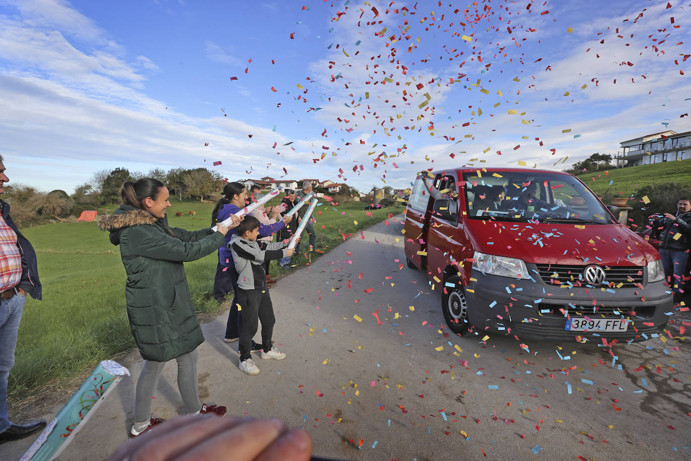 Fotos: Valdaliga se vuelca con su campeona de Europa