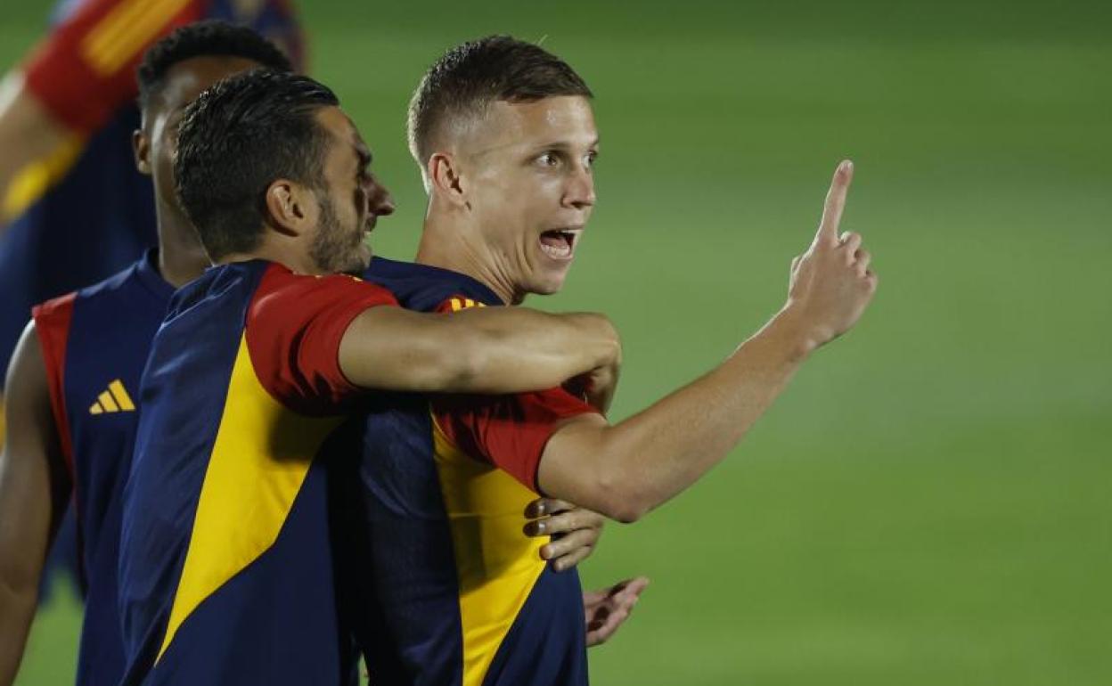 Dani Olmo, durante un entrenamiento de la selección española en Qatar.