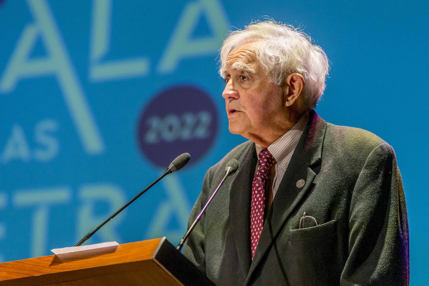 Salvador García Castañeda durante su discurso de agradecimiento.