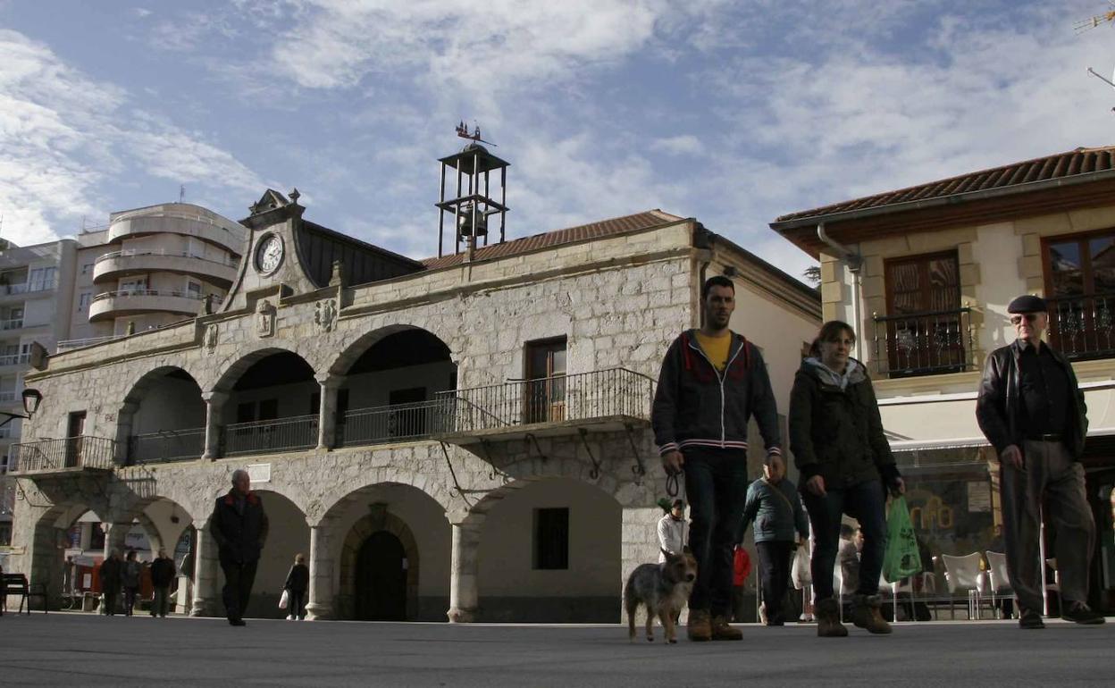Edificio del Ayuntamkiento de Laredo. 