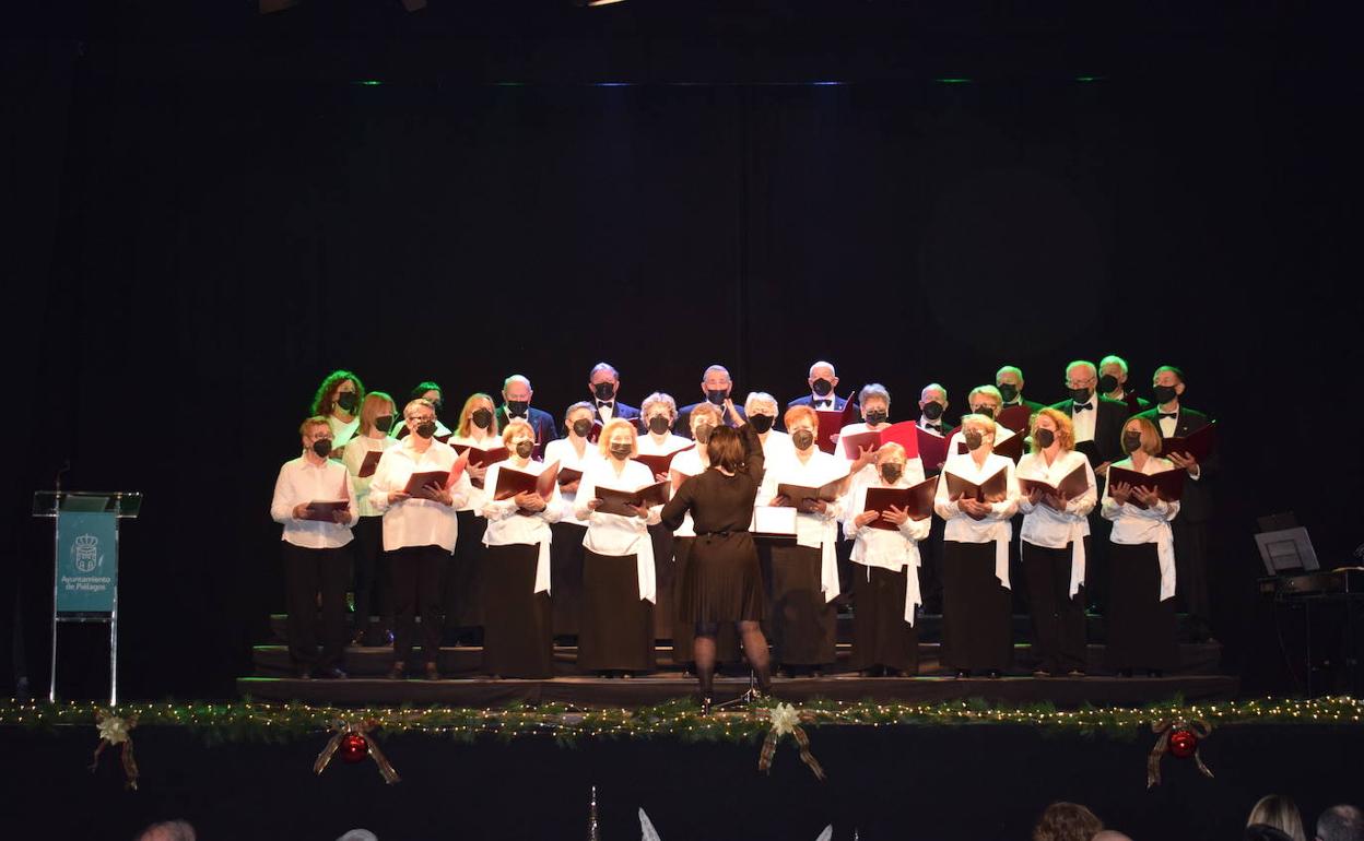 Imagen de archivo del último festival de Villancicos celebrado en el teatro Vimenor de Vioño. 