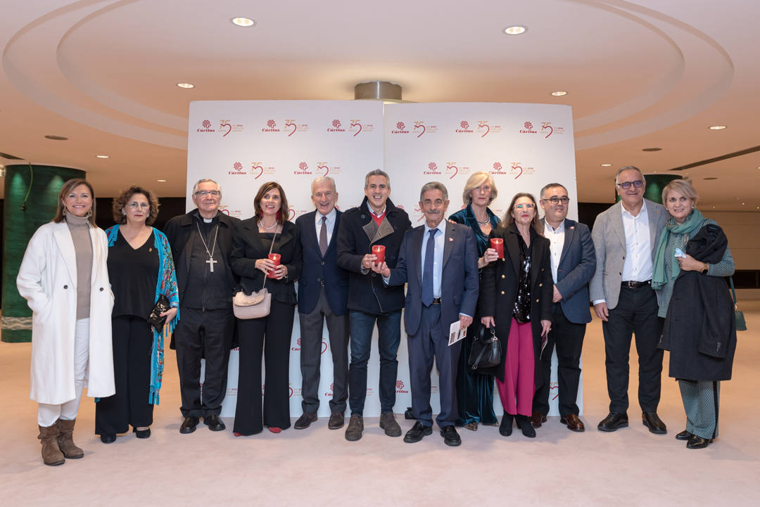 Esperanza del Río, Sonsoles López Huete, Mons. Manuel Sánchez Monge, Paula Díaz, Manuel Bretón, Pablo Zuloaga, Miguel Ángel Revilla, Marina Lombó, Raquel Fernández, José Miguel Fernández, Clemente Sánchez, Aurora Díaz