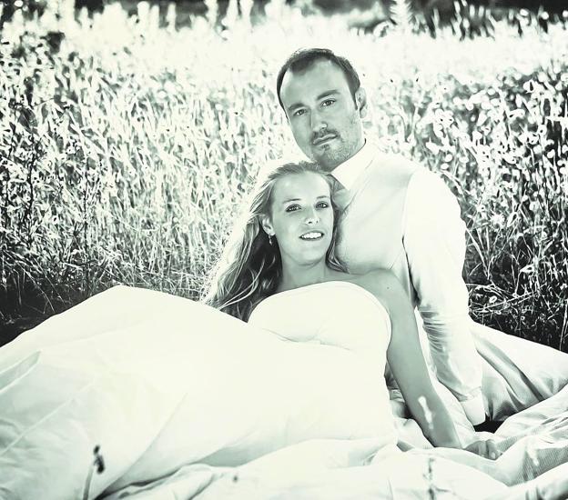 Leticia Collado y Javier López Estrada eligieron la iglesia de La Asunción de Torrelavega para contraer matrimonio el 14 de julio de 2012. 