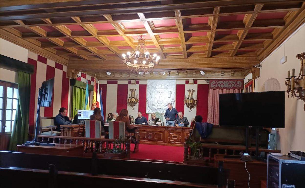 El Pleno de Camargo celebrado hoy para aprobar la bonificación del servicio de transporte era de carácter ordinario. 