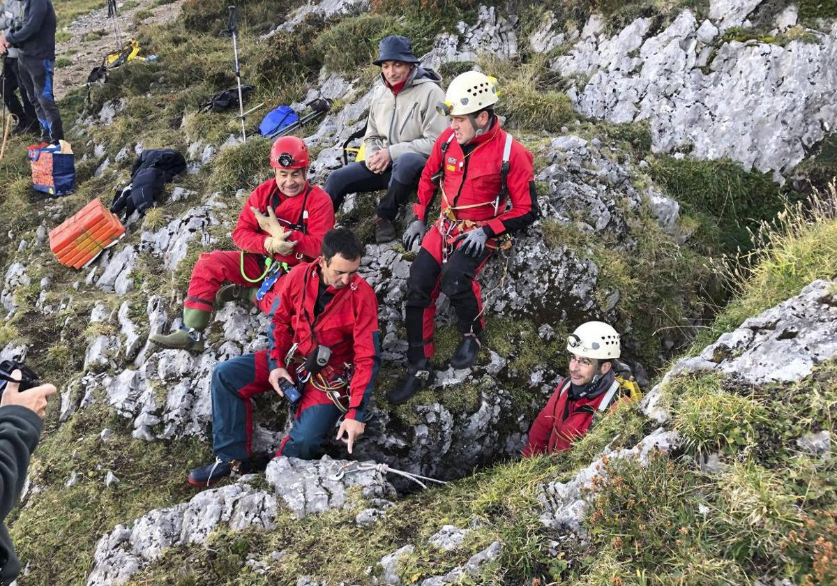 Imagen del rescate de los restos de Eloy Campillo en octubre de 2019