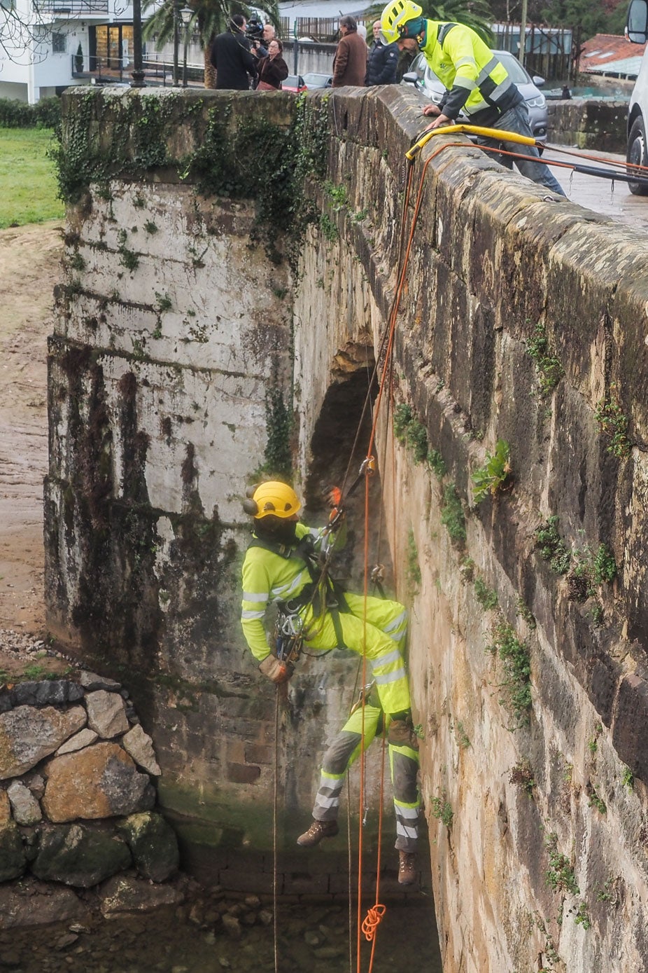 Se reabre el puente de Oruña