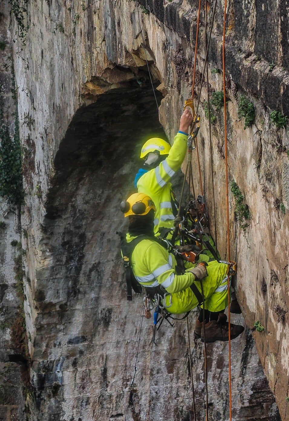 Se reabre el puente de Oruña