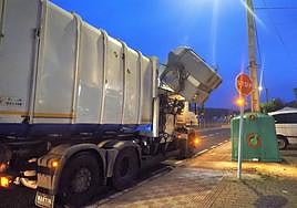 El nuevo contrato del servicio de recogida de basuras y limpieza viaria no fue adjudicado por Pleno