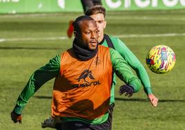 Cedric, durante un entrenamiento de la semana pasada en La Albericia.