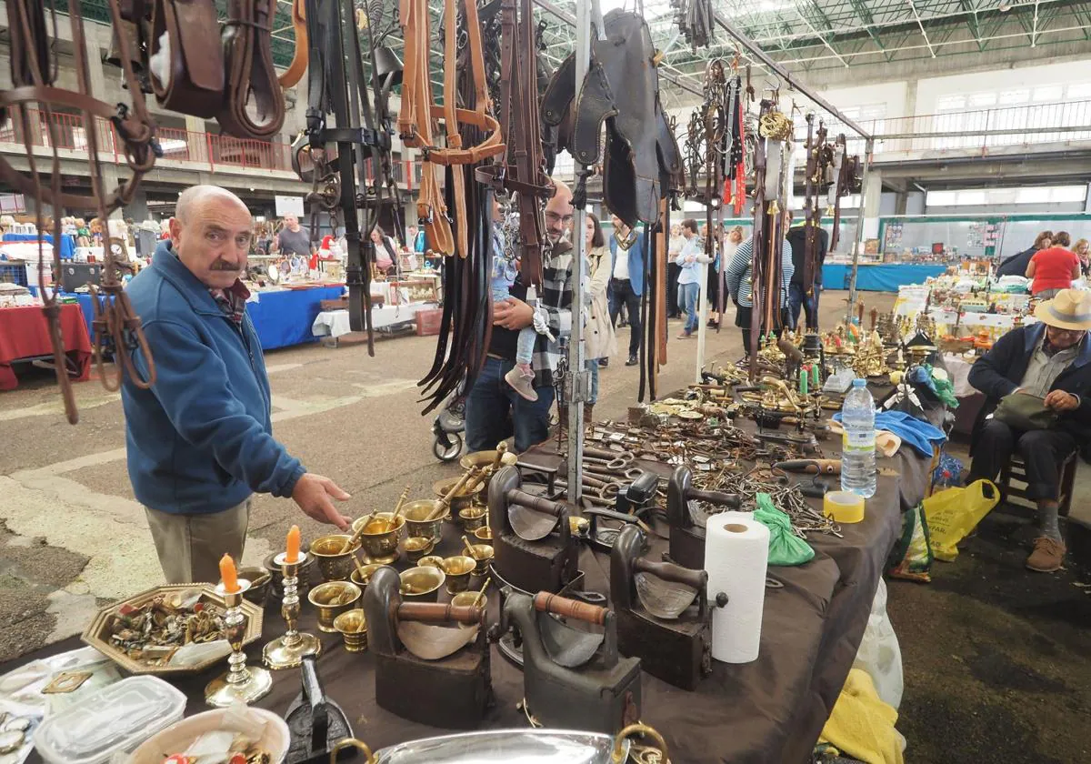 El Ferial acoge el mayor mercado de segunda mano de Cantabria | El Diario  Montañés