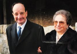 María Luisa Ruiz junto a su esposo, Lorenzo Becerril