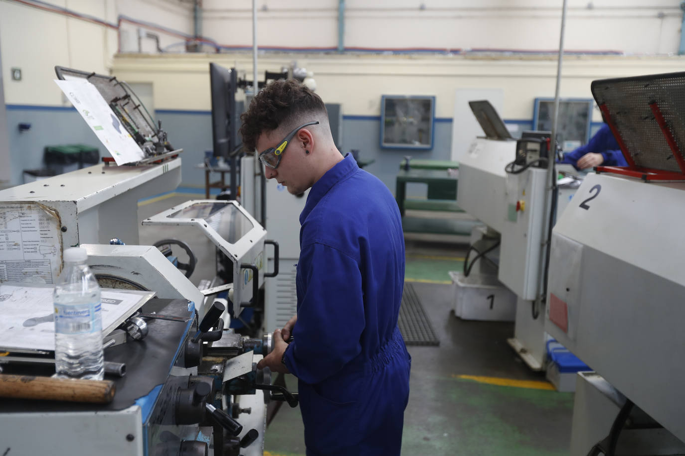 Uno de los diez alumnos participantes en el concurso autonómico de torneros. 