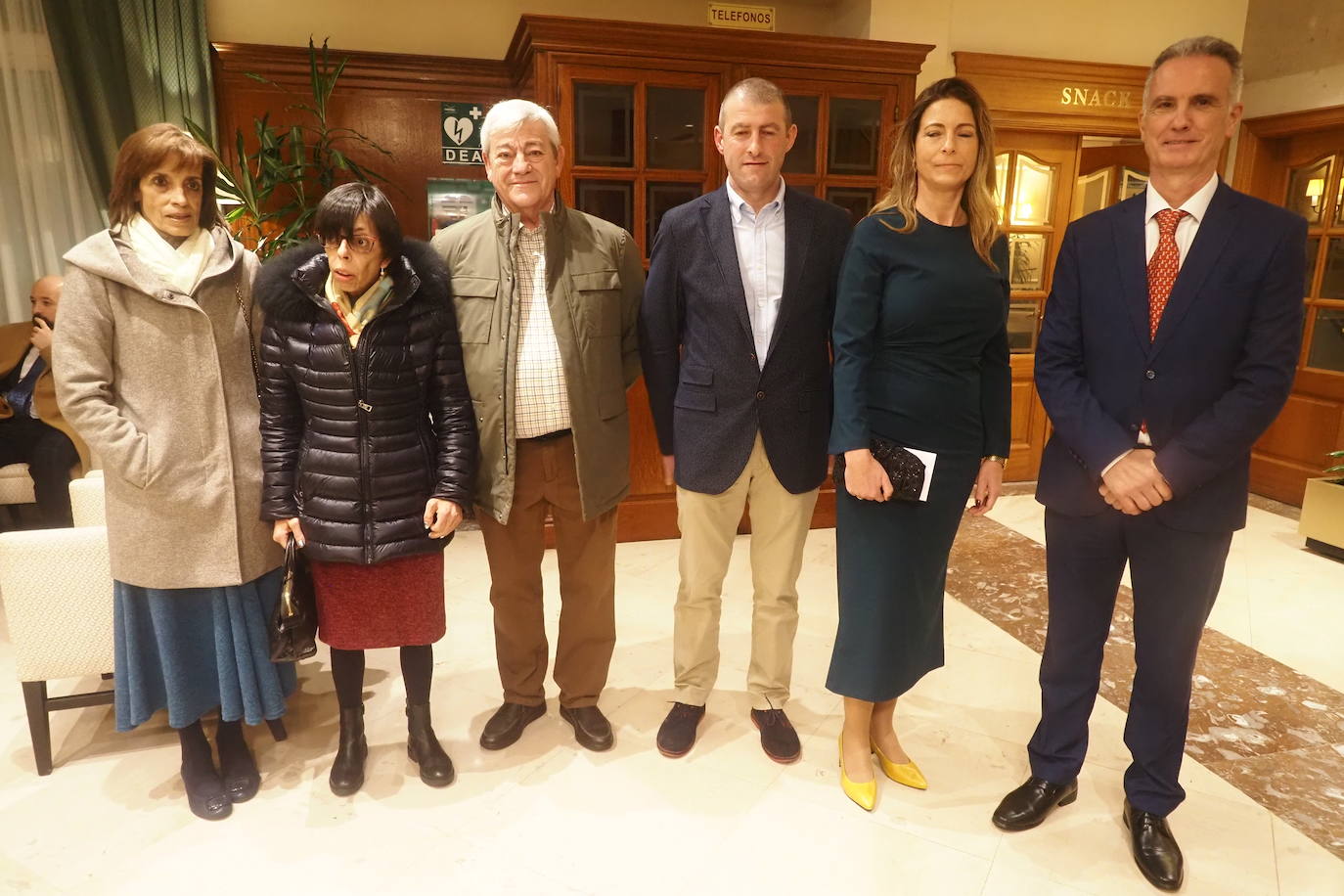 Guadalupe Martínez, Dolores Martínez, Javier Gómez, Joaquín Fernández, Estela Vicente y Víctor González Huergo.