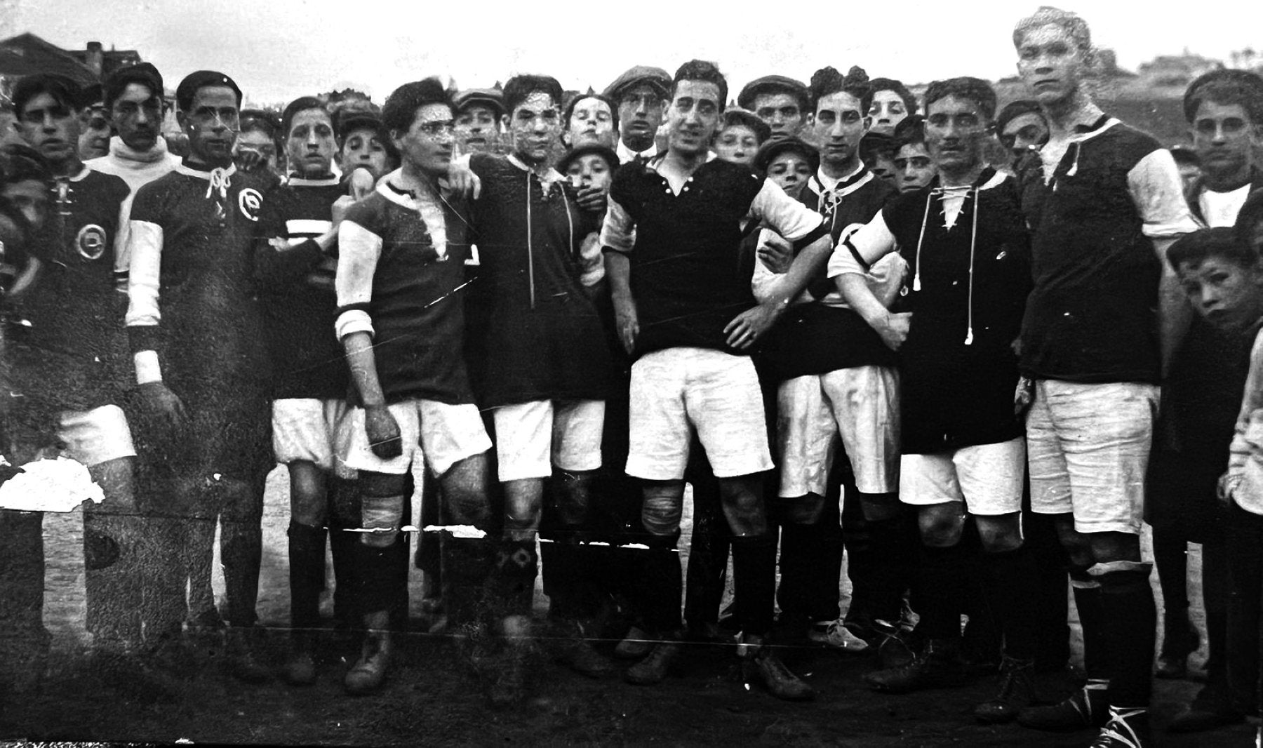 Fundadores del Racing en los primeros años del club.