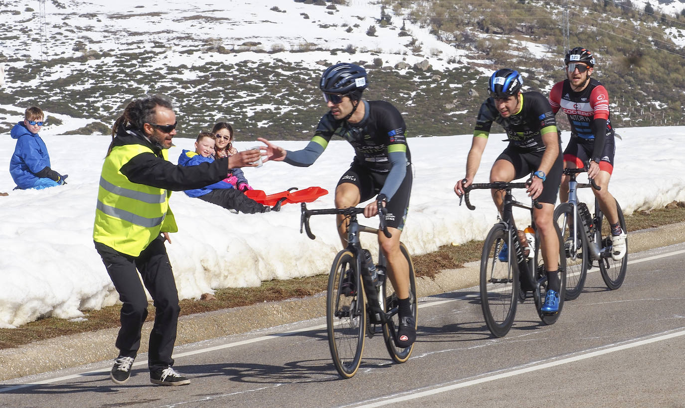 Las imágenes del Triatlón Blanco de Reinosa