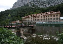 El Balneario de La Hermida se encuentra en uno de los enclaves más espectaculares de Cantabria.