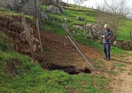 El alcalde de San Felices afirma que se estudiarán las causas del terreno hundido en Tarriba