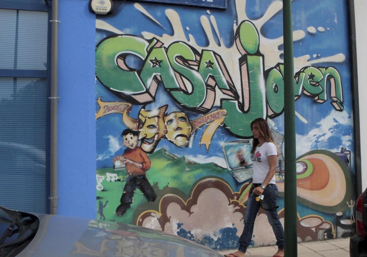 La Casa Joven municipal está situada en el centro de Suances.