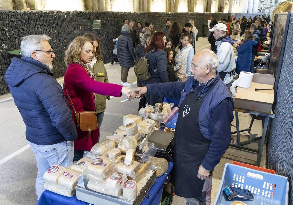 Un paseo por el túnel de Tetuán con sabor a queso