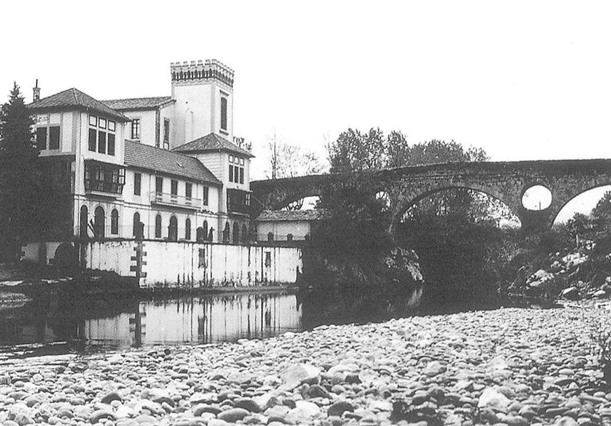 El Balneario de Puente Viesgo es una espectacular instalación en un enclave privilegiado.