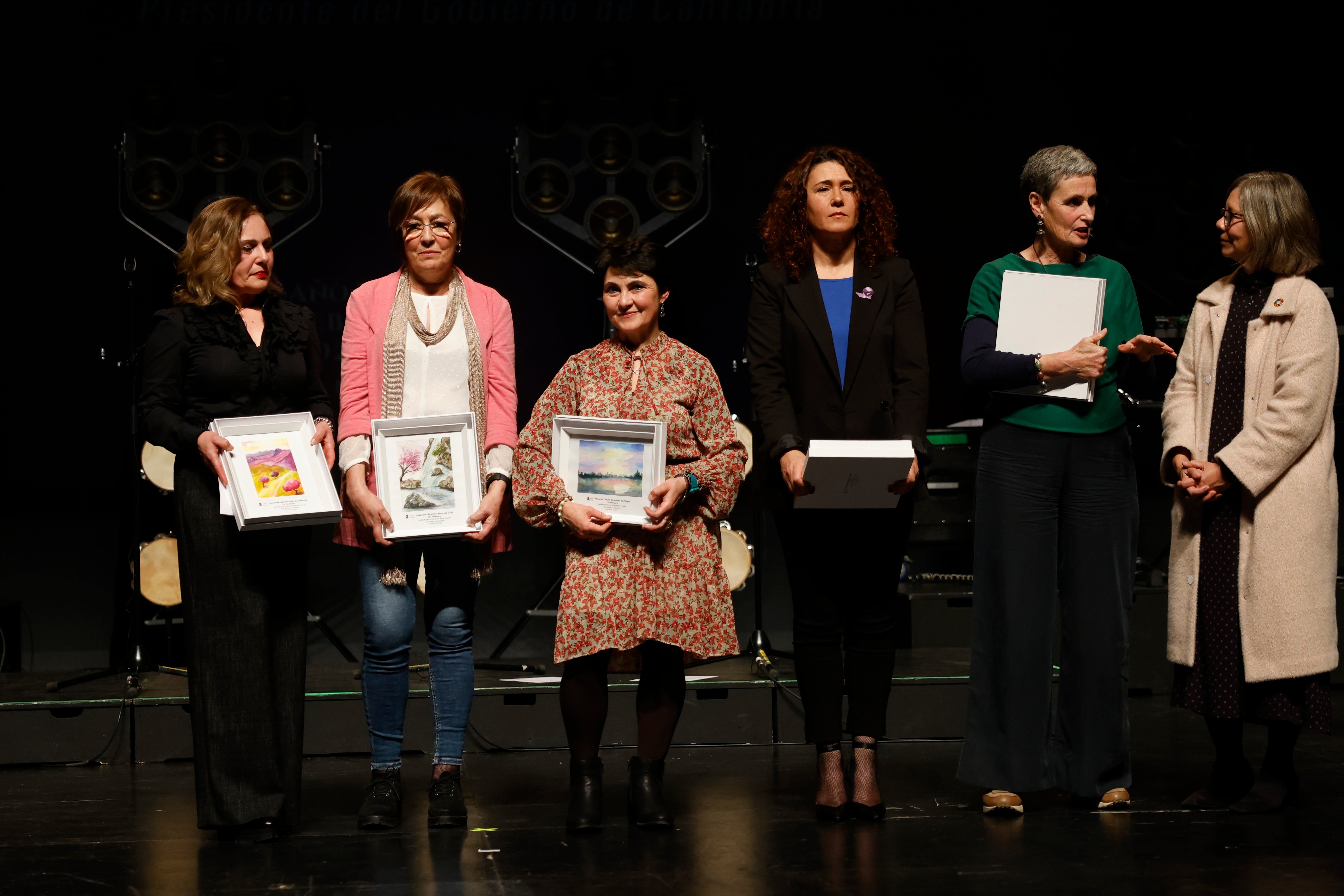 Yolanda Sierra, Manuela Ruiz, Ana Rosa Sainz, Vanesa Sánchez, Beatriz Berberana y Consuelo Gutiérrez. 