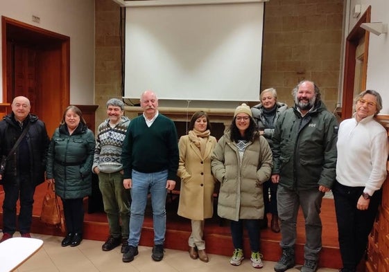 Algunos de los secretarios generales designados en Campoo y miembros del partido.