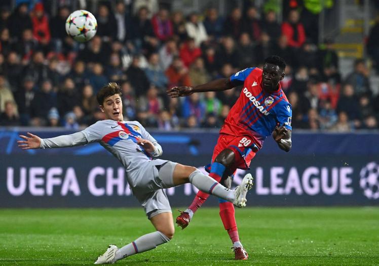 Pablo Torre, durante el partido ante el Viktoria Plzen.