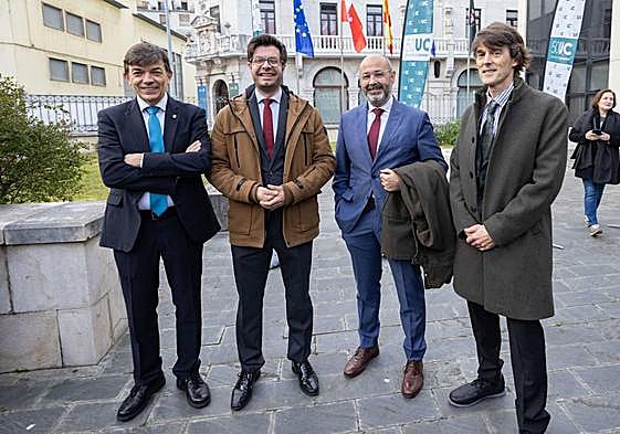 Carlos Andradas, rector de la UIMP, Antonio Domínguez, director general de Universidades, Santiago Fuente, secretario general de Universidades y Francisco Matorras, profesor de la Universidad de Cantabria, en el acto de celebración de los 50 años de la institución académica