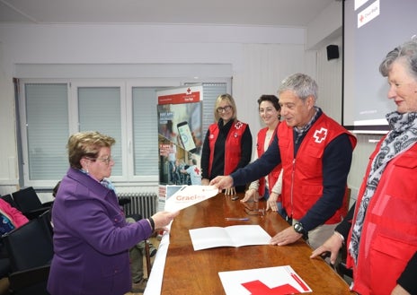 Imagen secundaria 1 - Cruz Roja de Liébana y Peñarrubia ayudó a 570 personas el pasado año