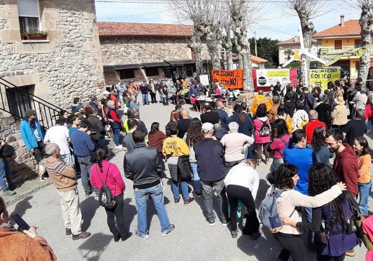 Concentración, este sábado, en Molledo contra los parques eólicos.