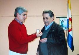 En 2006, Germán Sánchez recibió la insignia 'Adalino' que le concedió la asociación Adala de Ampuero.
