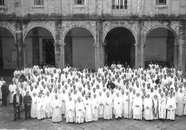 Despedida el 18 de agosto de 2006 del obispo de Santander José Vilaplana.