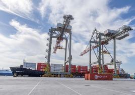 La nueva Terminal de Contenedores ya funciona en el Puerto de Santander.