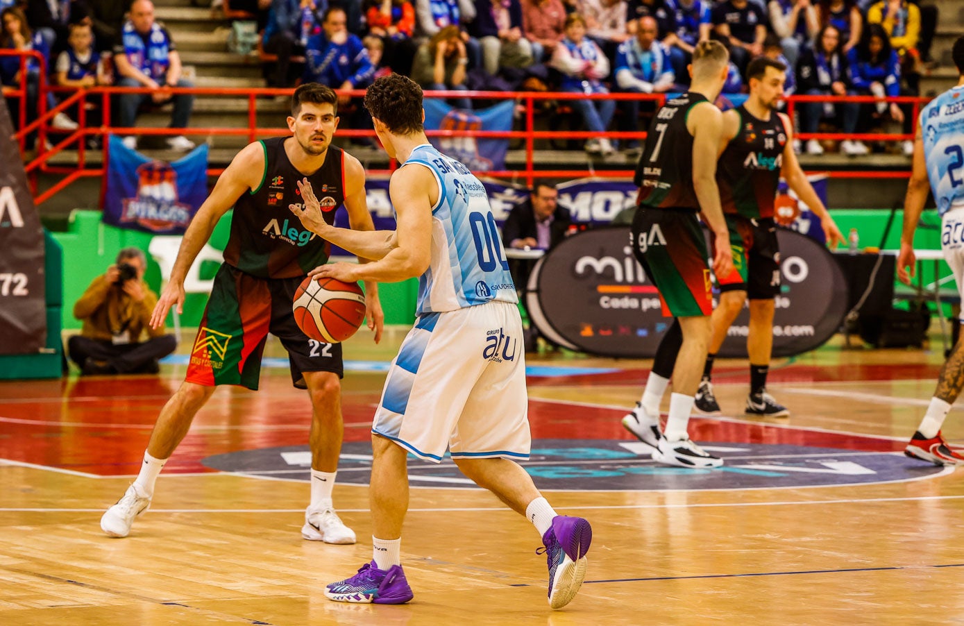 Los jugadores del Alega no pudieron frenar al Burgos