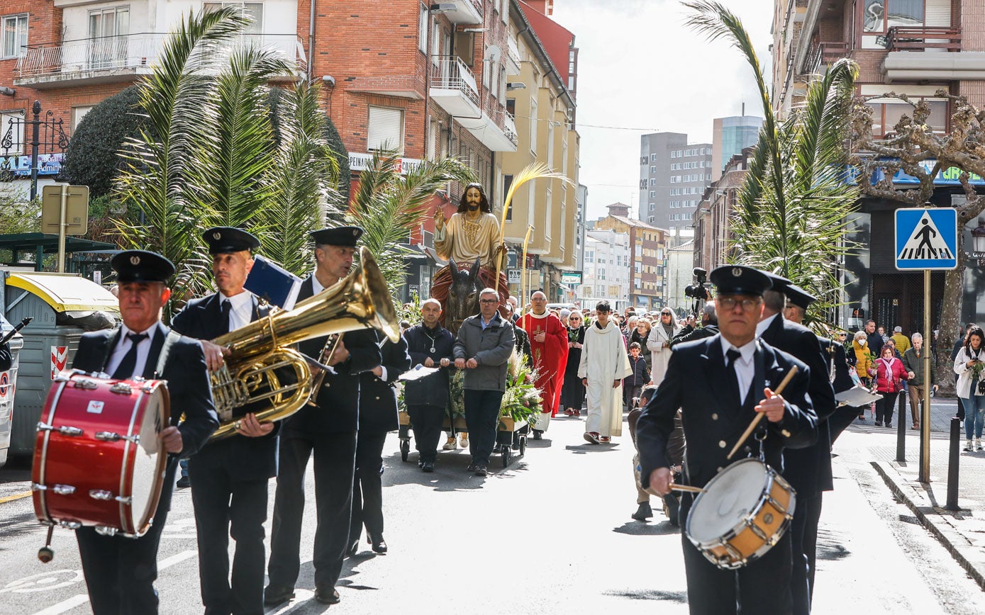 Torrelavega celebra el Domingo de Ramos