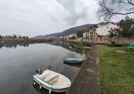 Tramo de la ría de Limpias que conformaba el antiguo puerto fluvial del Rivero, donde se localizan algunos de los puntos de interés de la nueva señalización turística.