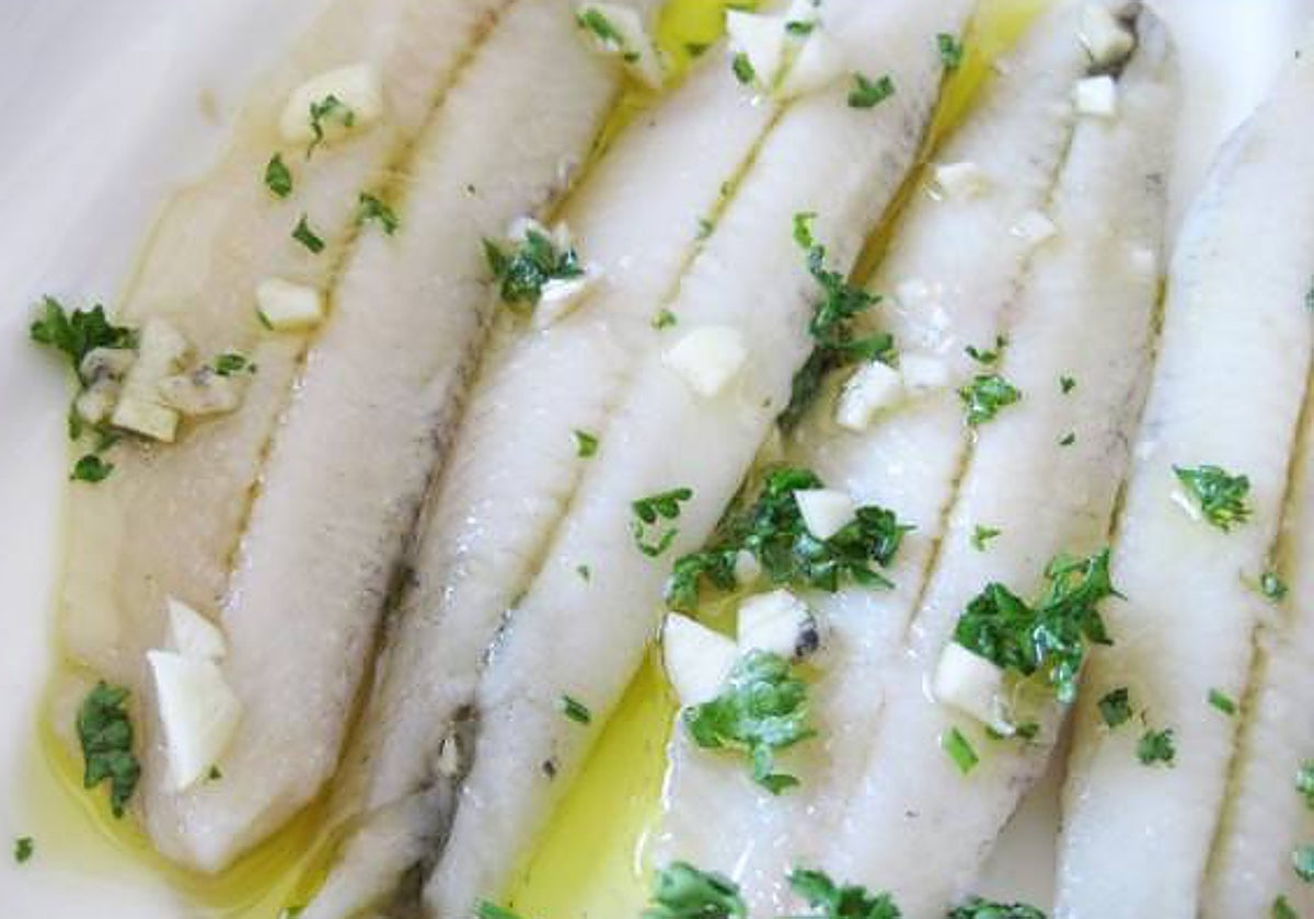 Bocartes en ensalada, un aperitivo muy nuestro.