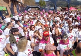 Más de 5.000 participantes en la marcha de Los Corrales.