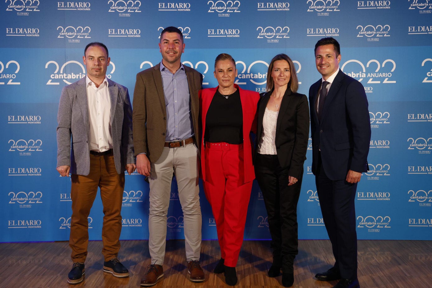 Ángel Pérez, David Llano, Esther Sánchez, Beatriz Higuera y Adrián López.