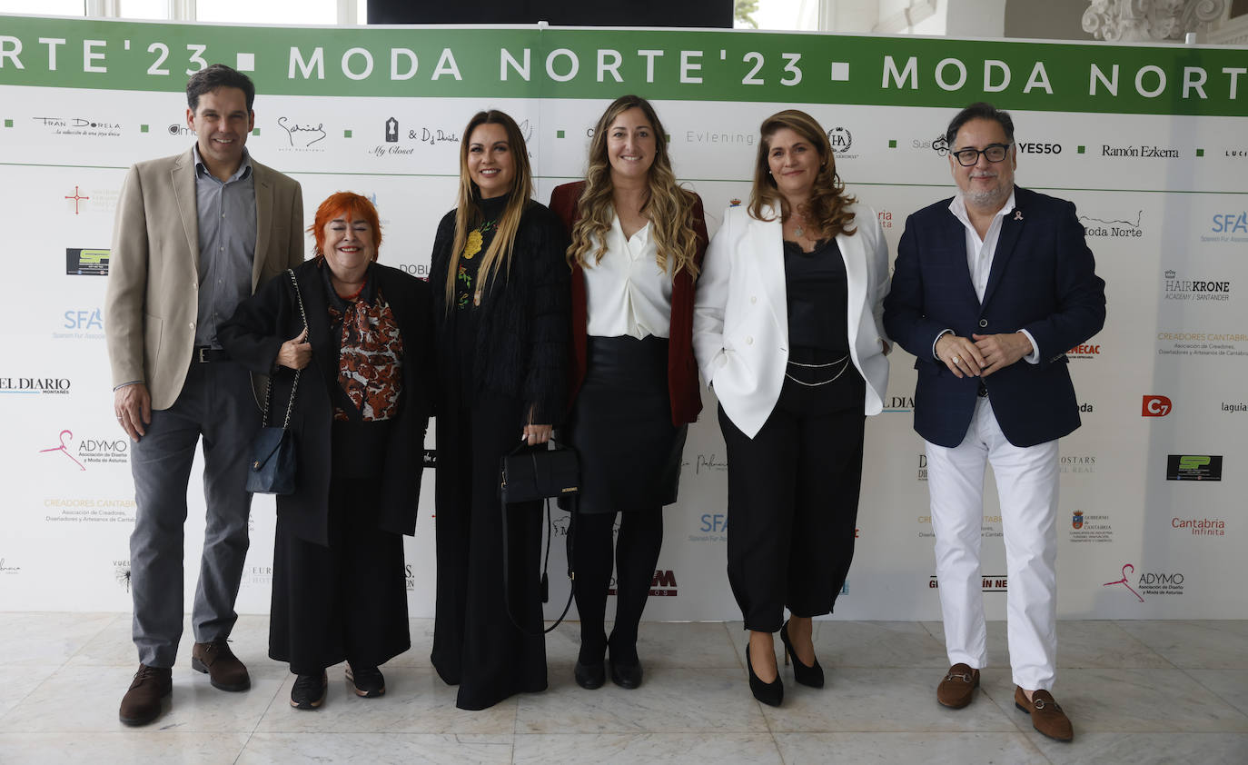 Carlos Isa de la Parra, Rosa Pereda, Laura González Quintana, María Martínez Alberdi, Conchi Revuelta y Miguel Rincón.