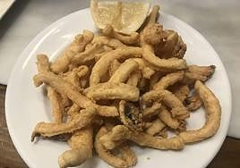 Rabas de calamar, el aperitivo que nunca debería faltar.