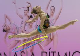 Una gimnasta realiza un ejercicio durante el Nacional que se celebró el año pasado en Santander.