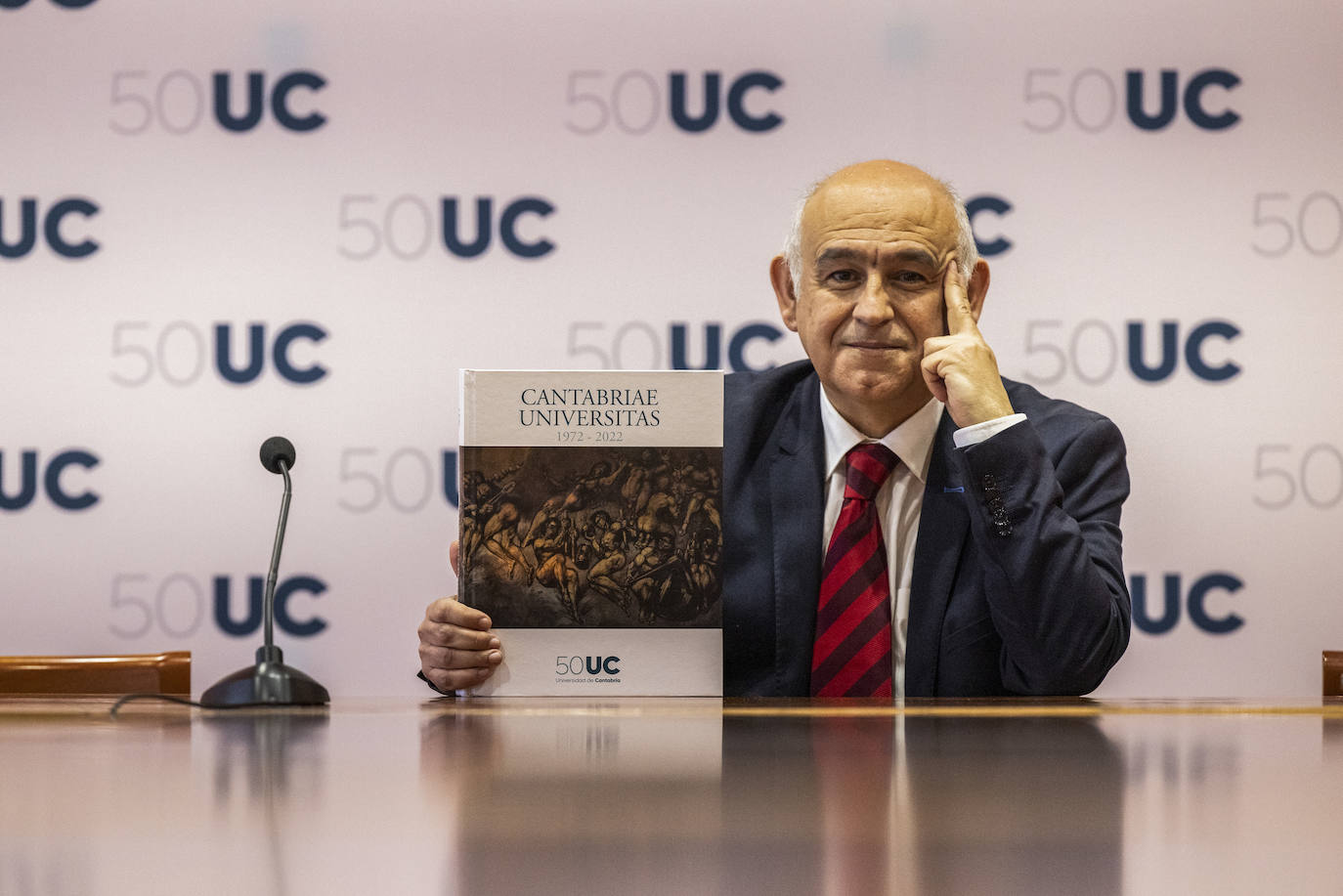 Juan Luis Fernández: «La UC nació hace 50 años y en Cantabria se luchó mucho por ella»