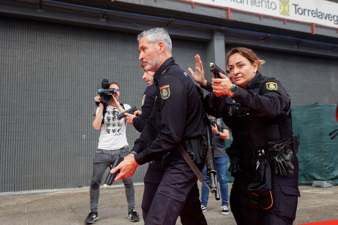 Con el simulacro, los agentes culminan 600 horas de formación teórica y práctica. 