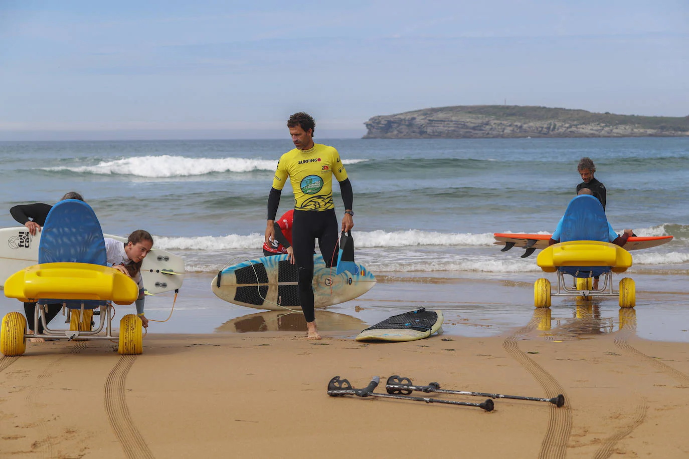 Surf para todos en Somo | El Diario Montañés