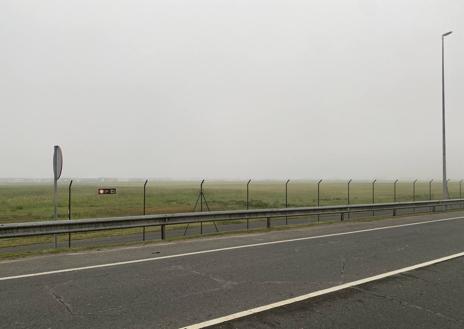 Imagen secundaria 1 - La niebla de esta mañana en Parayas.