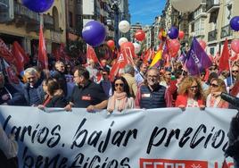 La cabecera de la manifestación del Primero de Mayo en Santander