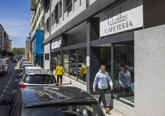 Entrada al hotel y a la cafetería 'La Castellana'.